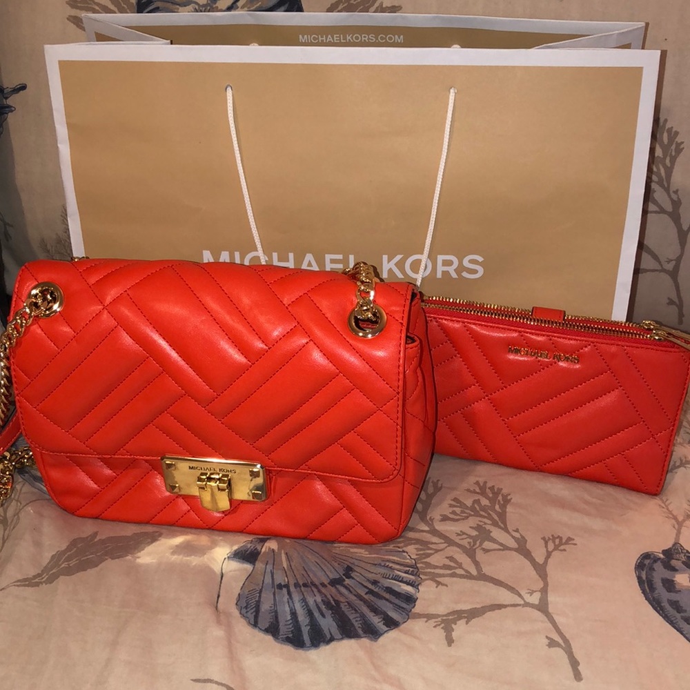 Michael kors purse and wallet
